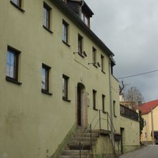 Ehem. Scheunen und Wohnhaus Seidauer Straße 37a; 39