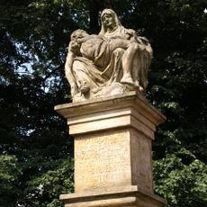 Sloup se sousoším Piety