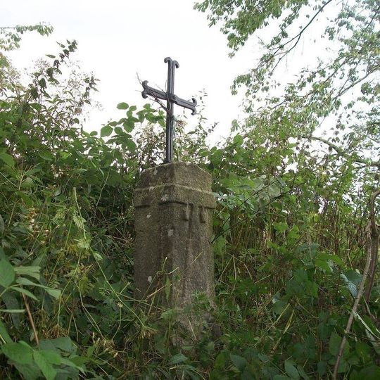 Kříž jižně od Šidlákova