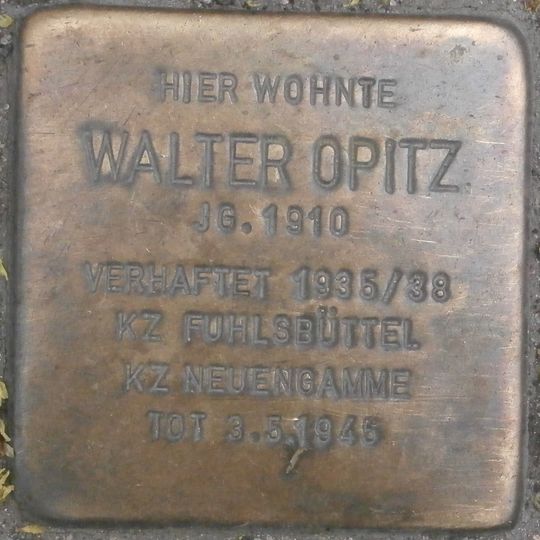 Stolperstein en memoria de Walter Opitz