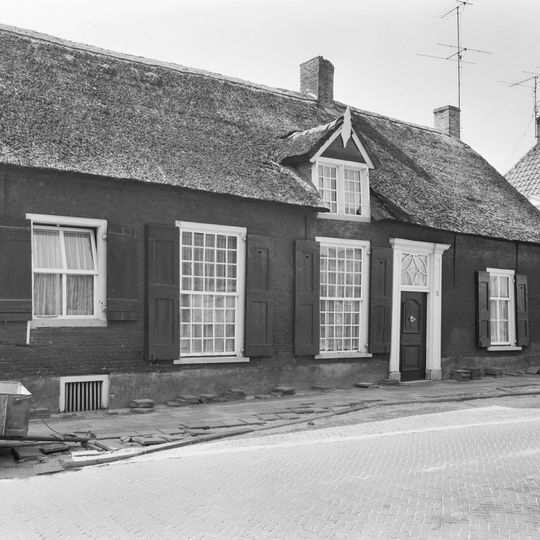 Heuvelstraat 6, Dongen