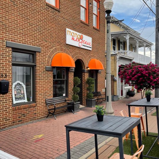 Mango Mangeaux: A Simply Panache Bistro