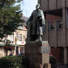 Statue of Pierre Cuypers