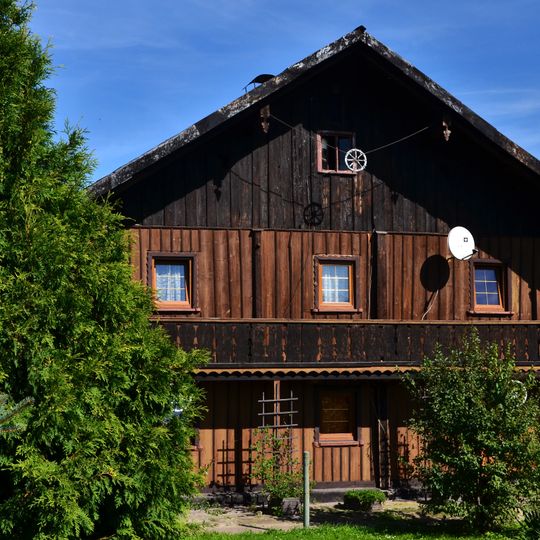 11 Daszyńskiego Street in Mysłakowice