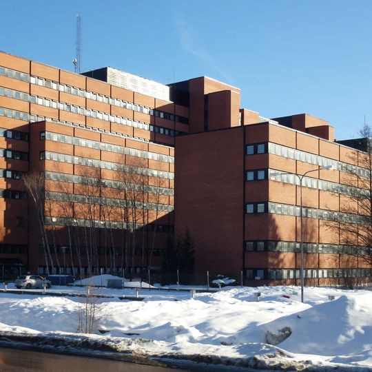 LM Ericsson-byggnaden, Kungens kurva