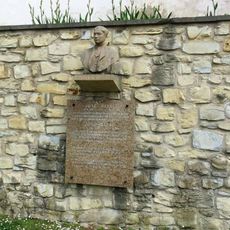 Busta José Rizala na parkánu hradeb v Litoměřicích