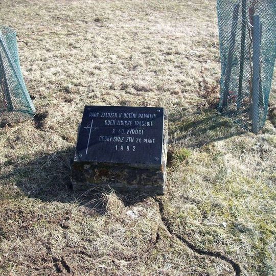 Památník Lidických žen u Ondřejova