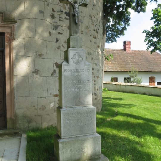 Kříž u kaple sv. Václava ve Štěpkově