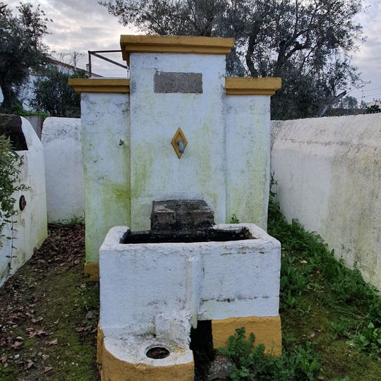 Chafariz e Lavadouro no Fratel