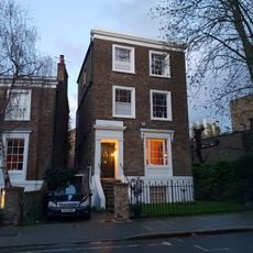 9, Stockwell Park Crescent Sw9