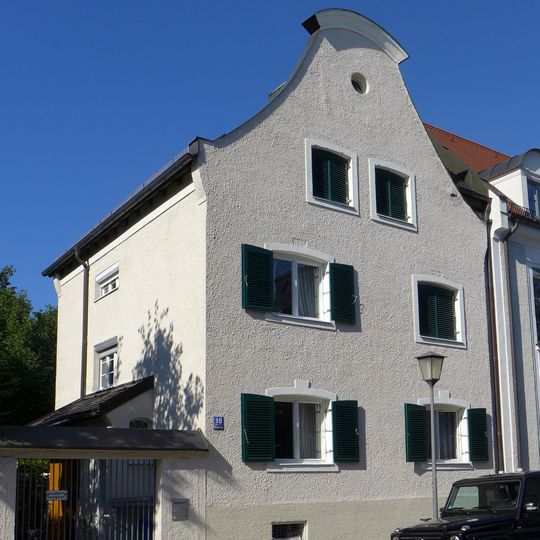 Schweifgiebelhaus