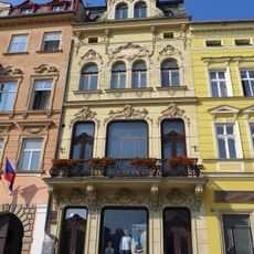 Mírové náměstí 104 - bývalá kavárna Herzog