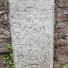 Milestone, Topsham Road, 30m W of Burnthouse Lane, opp. Earl Richard's Road South