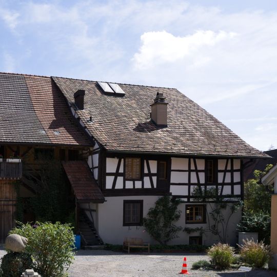 Ehemaliges Bauernhaus mit Trotte, sog. Höfli