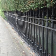 Garden railings to 19 and 20 York Terrace East