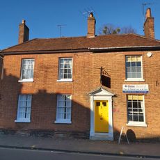 86 86A 87, West Street