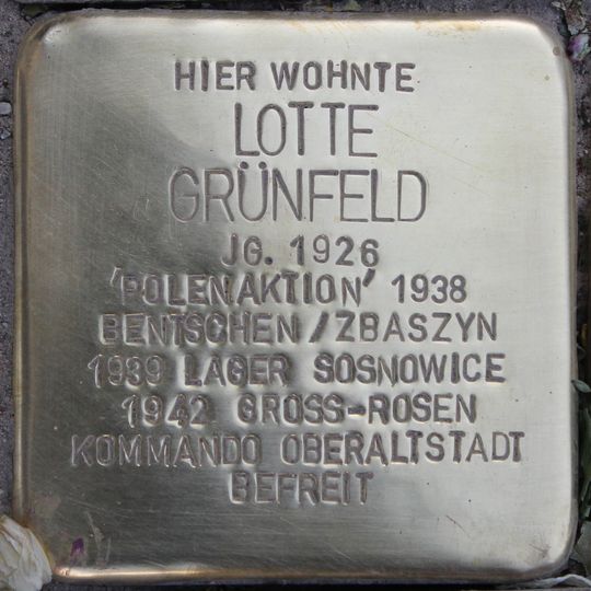 Stolperstein en memoria de Lotte Grünfeld