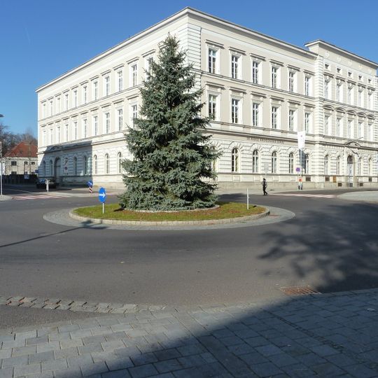 Steyr Handel Mazzetti-Promenade 16