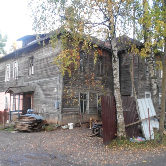 Здание народной школы, построенной на средства поэта А.Н. Майкова