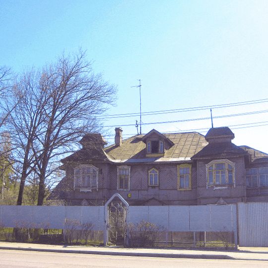 Дача деревянная двухэтажная