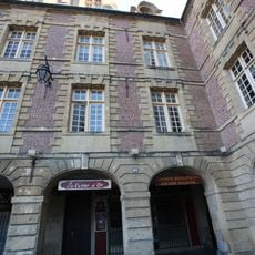 Immeuble, 44 place Ducale