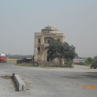 Tomb of Lala Rukh