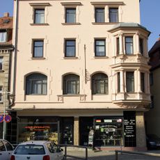 Wohn- und Geschäftshaus