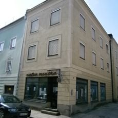 Beide Schauseiten des Bürgerhauses