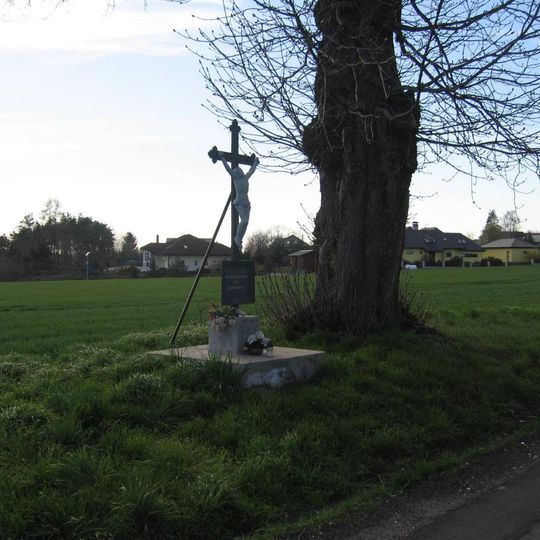 Pamětní kříž u hřbitova na jihovýchodním okraji Zdětína