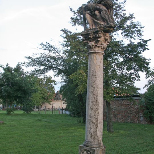 Sloup se sousoším Piety