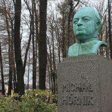 Denkmal für Michał Hórnik (1833–1894) Michal-Hornik-Straße (Ecke Hauptstraße)