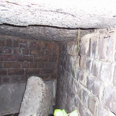 Bunkercomplex met drie bergplaatsen A39, A48 en A55 (25 n,q,t), twee levensmiddelenbergplaatsen A42 en A50 (25o en 25r) en twee dubbele watertankbergplaatsen A43 en A52 (25p en 25s)