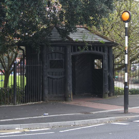 Shelter in Grange Gardens