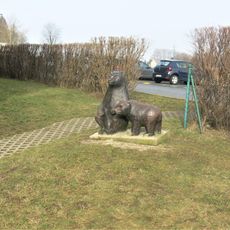 Socha Medvědi v Náhorní ulici ve Vratislavicích nad Nisou