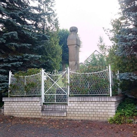 Pomník padlým v Milovanicích