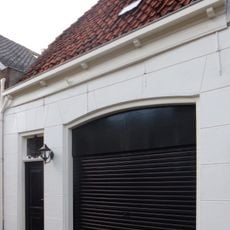 Woonhuis van begane grond met schilddak