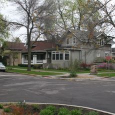 Villa District