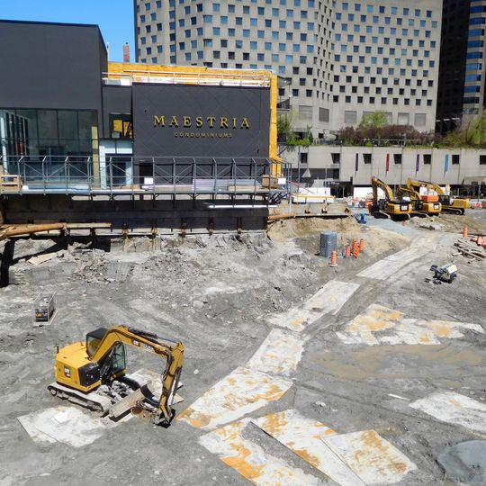 Maestria Condominiums