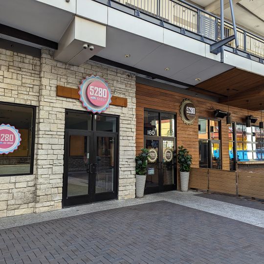 5280 Burger Bar and Creamery