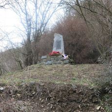 Pomník Josefu Štěpančíkovi padlému v květnu 1945 u cesty z Řeže do Husince