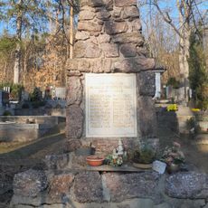 Pomník padlým na hřbitově v Soběšicích