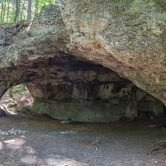 Höhlen am Lenzenberg SE von Peilstein