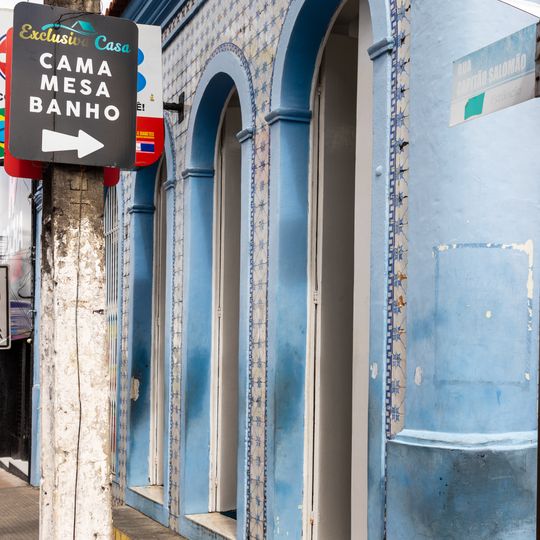 Fachadas Revestidas de Azulejos Portugueses--Rua Capitão Salomão nº. 67
