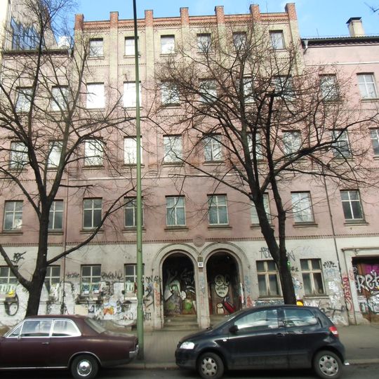 Wohnanlage der Berliner Gemeinnützigen Baugesellschaft Torstraße 85–87