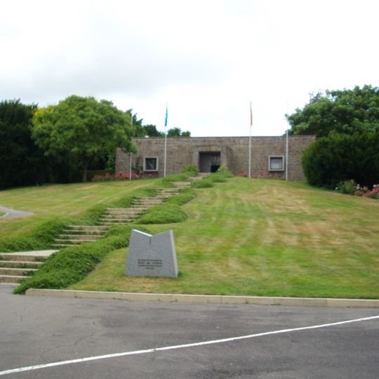 Deutsche Kriegsgräberstätte Mont-de-Huisnes