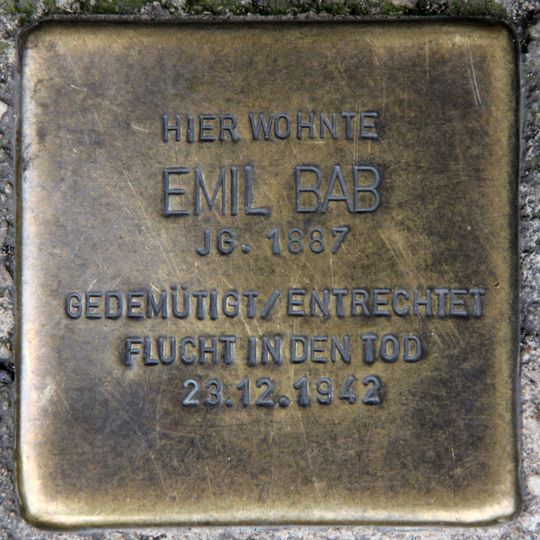 Stolperstein en memoria de Emil Bab