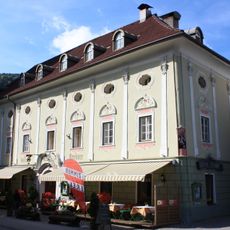 Teile der Stadtmauer, Gasthof Prunner