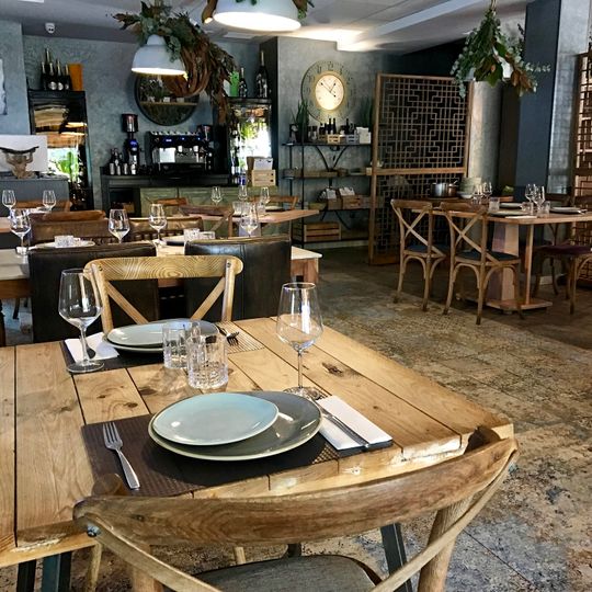 El Laurel Gastrobar