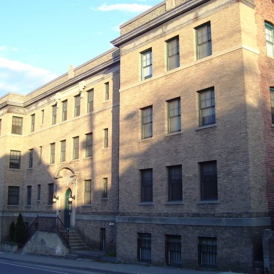 Canal Street–Clark Street Neighborhood Historic District