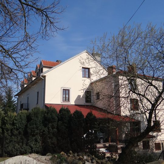 Zespół dworski w Mnikowie